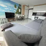 In Four Seasons 2 Apartment *