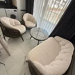 In Four Seasons 2 Apartment *