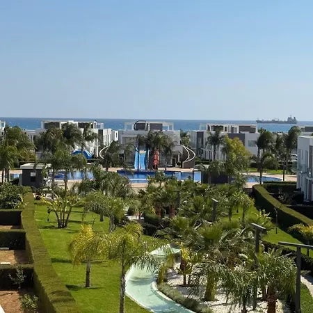 Appartement In Four Seasons 2